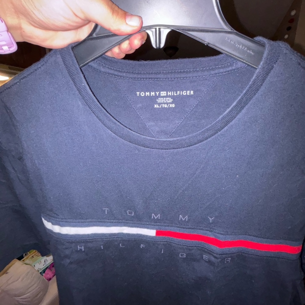Tommy Hilfiger Men's Navy Tee with Red and White Stripe